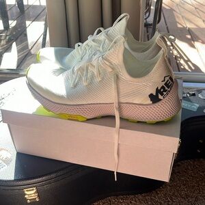 REI Swiftland MT Trail Running Shoes Undyed/Lyme